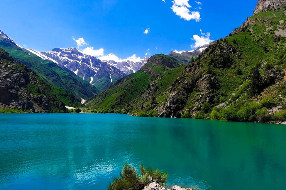 Charvak Reservoir — a jade lake amid the mountains